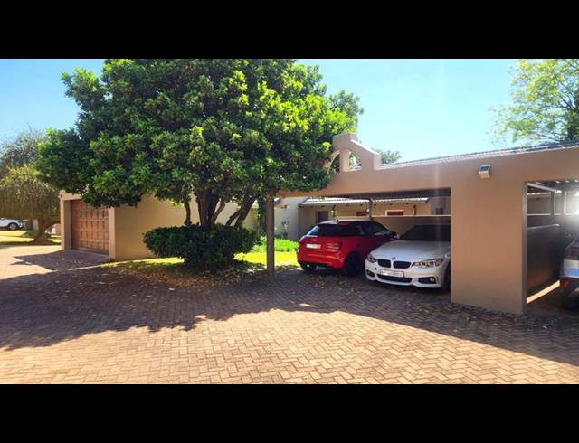 2 BEDROOM TOWNHOUSE FOR SALE IN LONEHILL